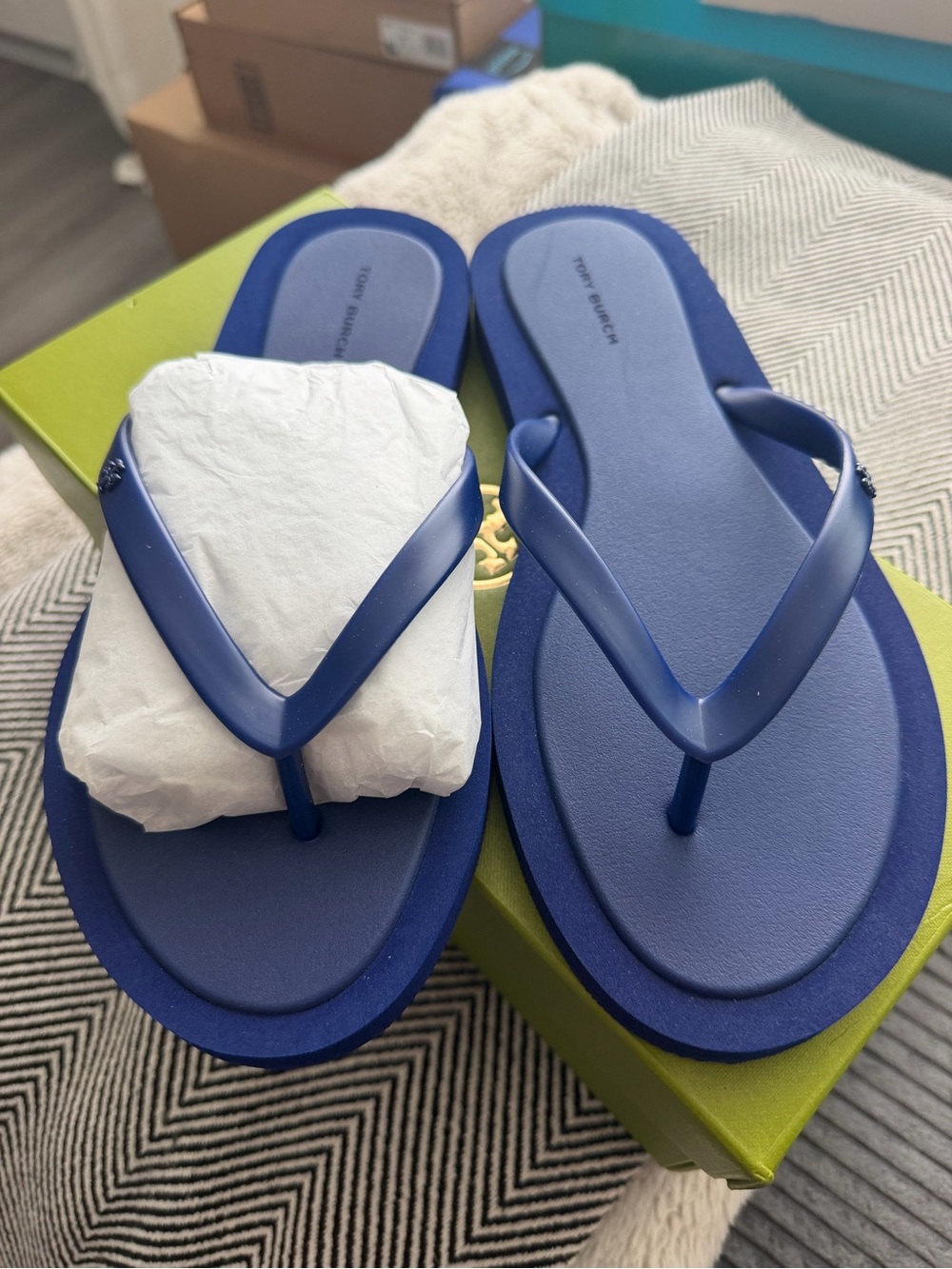 Tory Burch Women's Kira Padded Flip Flops, Cave Blue/Silver Size 9
